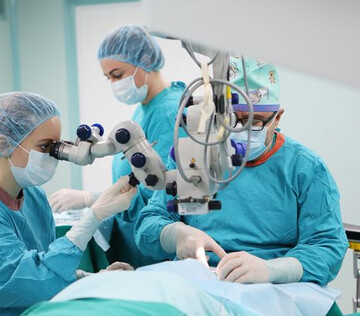 Московские офтальмологи провели уникальную операцию восьмилетнему пациенту