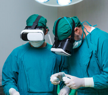 Очки дополненной реальности для хирургов разрабатывают в Москве