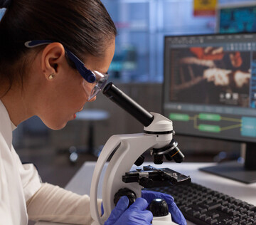 Уникальное антитело к ВИЧ может помочь в создании терапии и вакцины от вируса