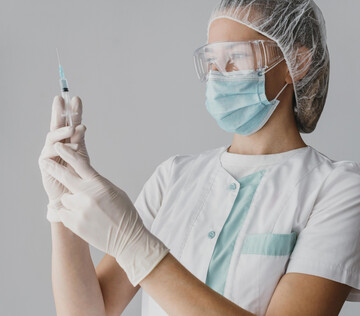 Шведские ученые подтвердили, что вакцинация от COVID-19 не влияет на фертильность и рождаемость